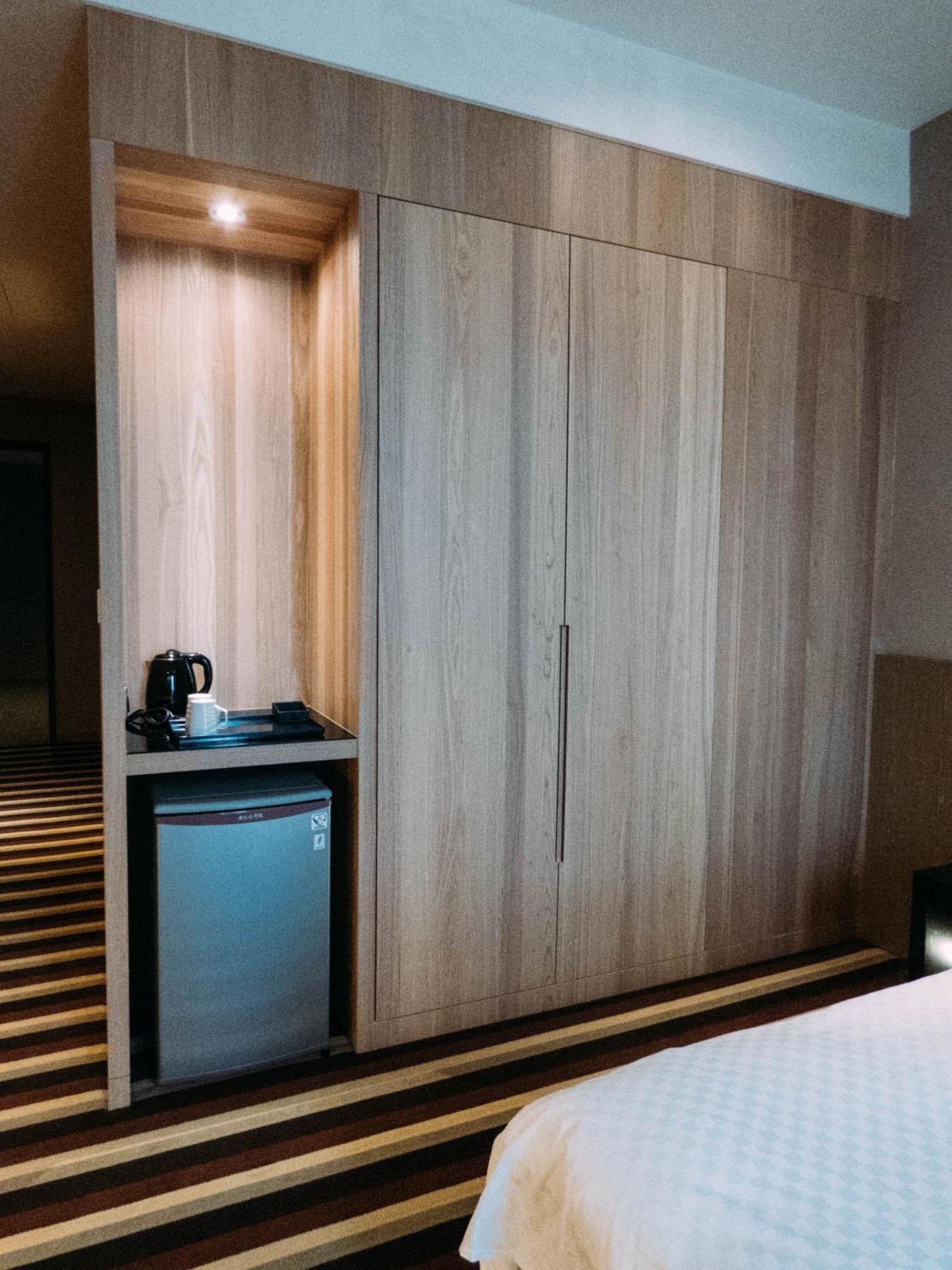 グランド ロイヤル ホテル 頭フン市 エクステリア 写真